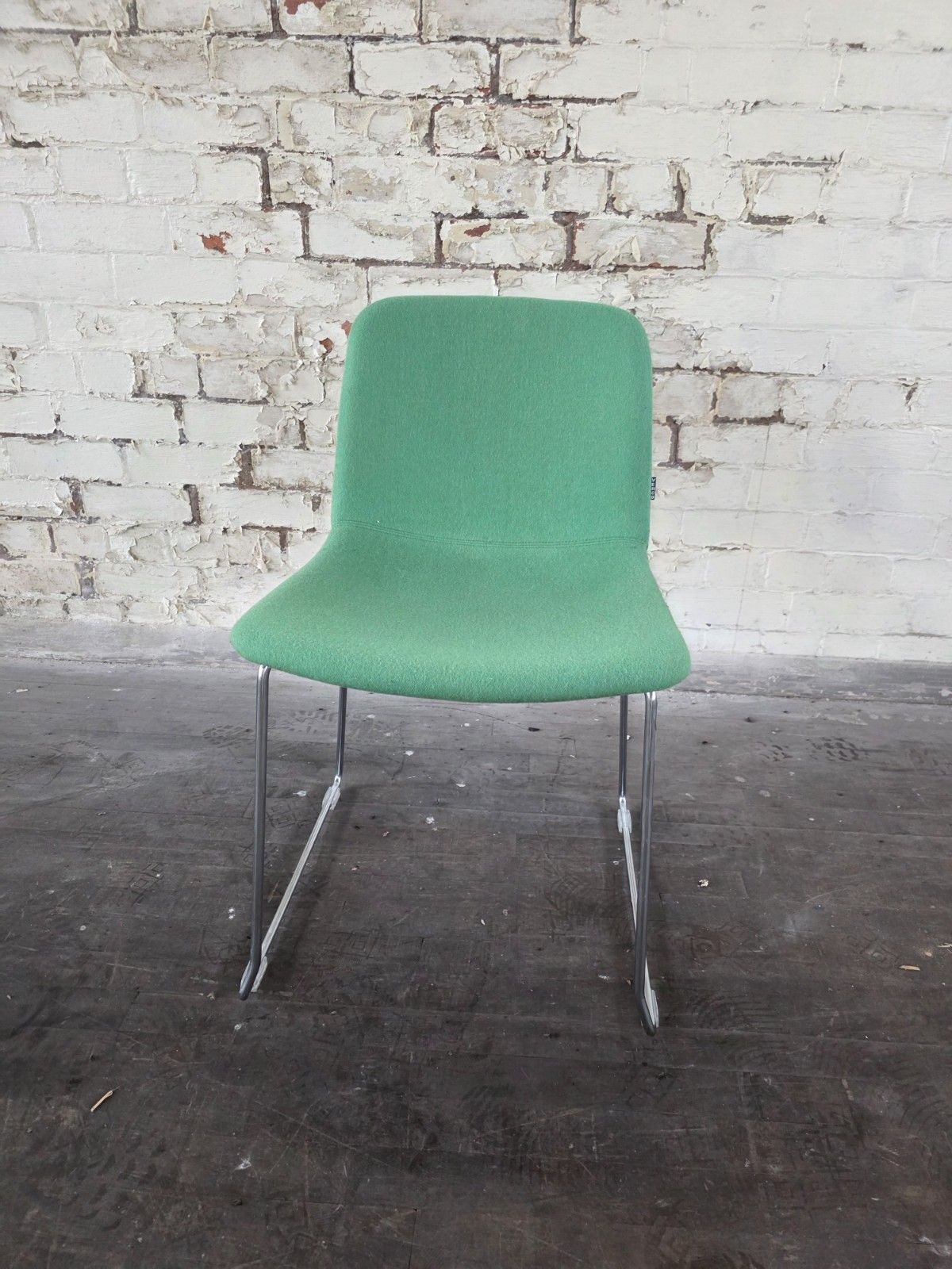 Verco Metal Base Office Chair In Green photo Furniture