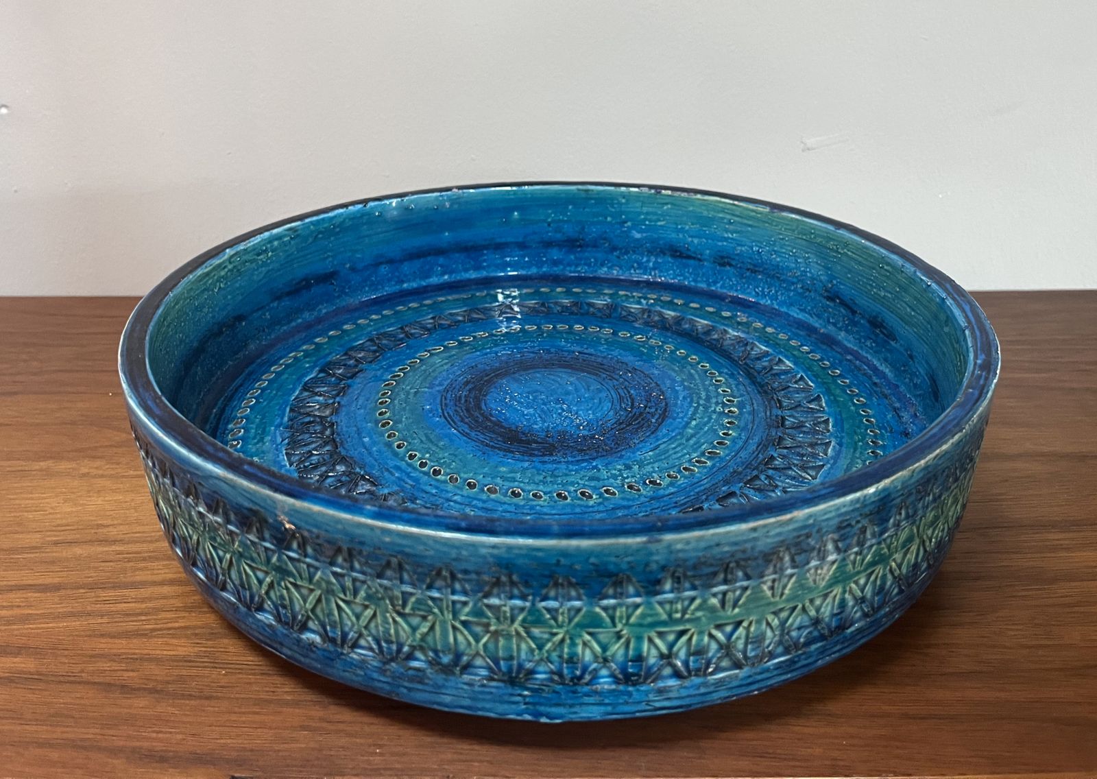 Large 1960s Midcentury Bitossi Aldo Londi Rimini Blu Pottery Ceramic Centrepiece Bowl Italy