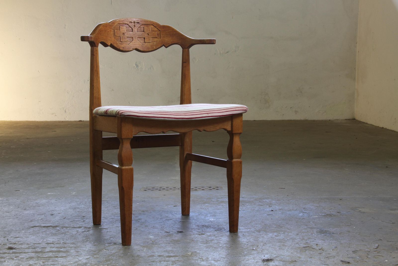 Furniture Vintage 60s Set Of 6 Solid Oak Danish Design Dining Room Chairs, Kjærnulf Style photo