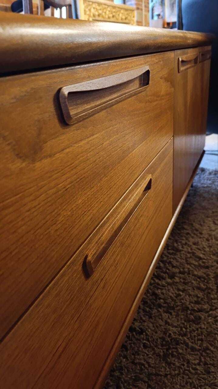Meredew Mid Century Teak Sideboard — 1970s British Modernist Storage photo vinterior