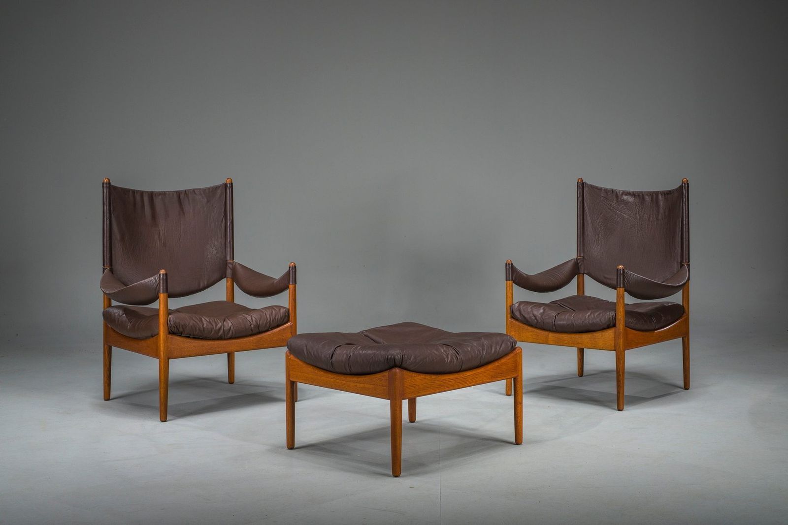 photo vinterior Mid Century Modern Danish Oak And Leather Lounge Chairs With Ottoman By Kristian Vedel For Søren Wiladsen, 1960s, Set Of 3