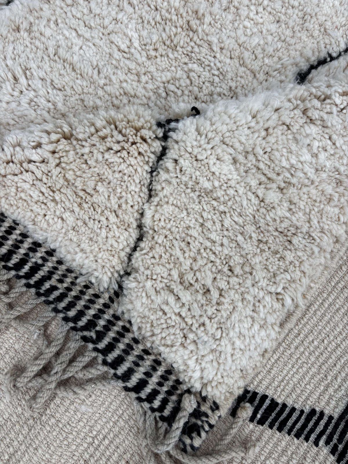 Moroccan Beni Ourain Wool Rug 200x300 Cm – Large Berber Rug – Handmade Berber Wool Rug – Boho Chic Living Room Decor photo for sale