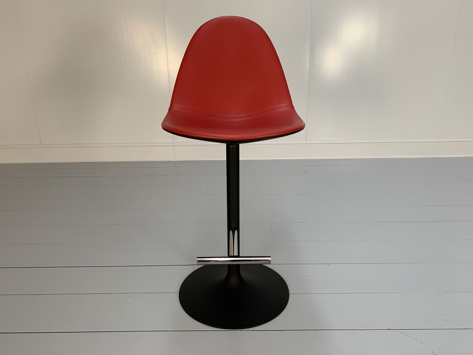 Suite Of 3 Cassina “248 Passion” Bar Stools – In Red Leather photo 2400.0