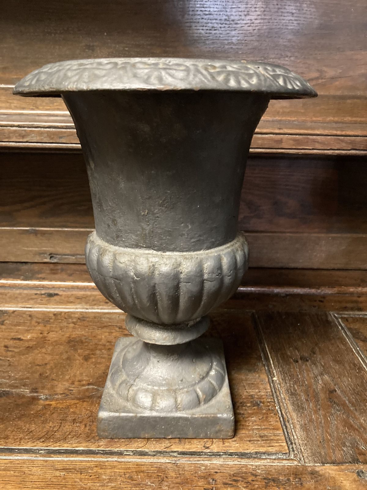 20thc Pair Of Nice Quality Cast Iron Campana Urns photo vinterior