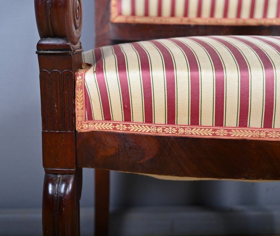 photo buy Pair Of Armchairs In Solid Cuban Mahogany, Restoration Period – Early 19th Century