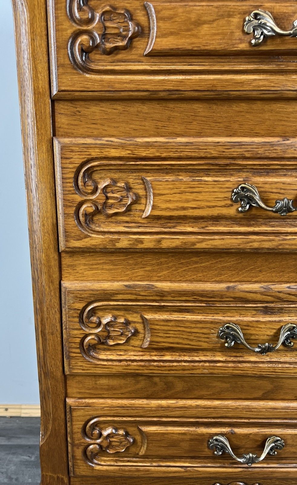 Chest Of Drawers Vintage French Louis Oak 4 Drawers Carved Cabinet Lot 4466 photo 269.0