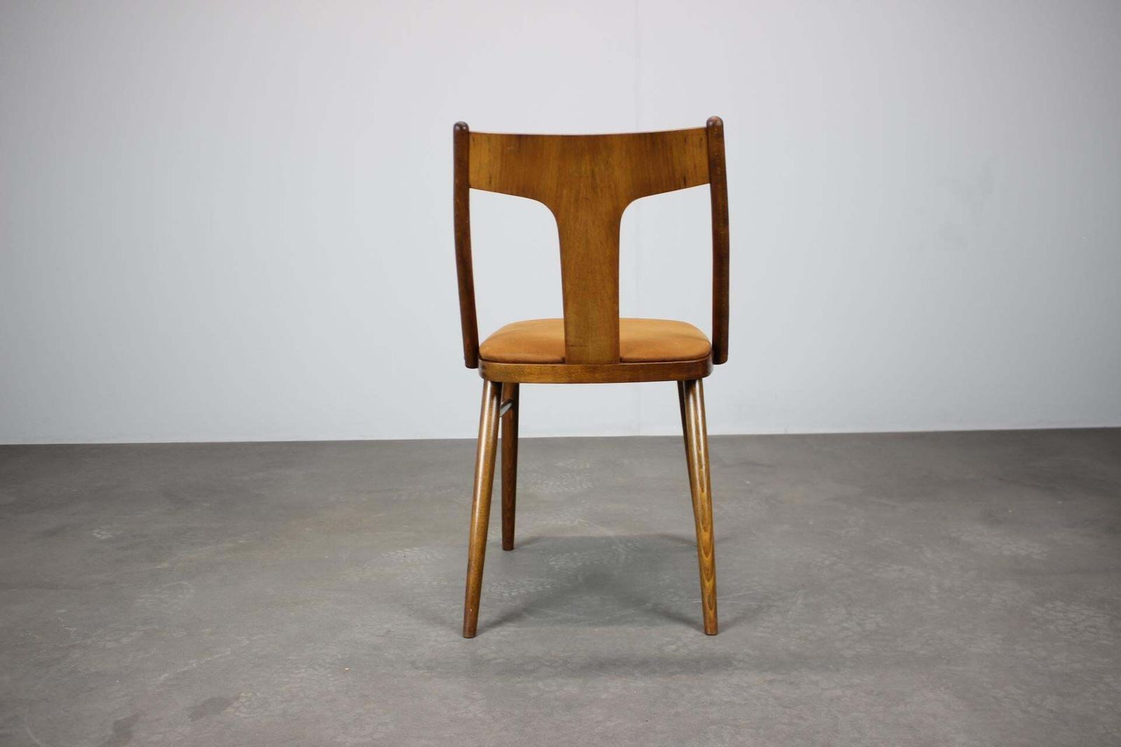 photo furniture 1950s Set Of Four Dining Chairs In Walnut, Czechoslovakia