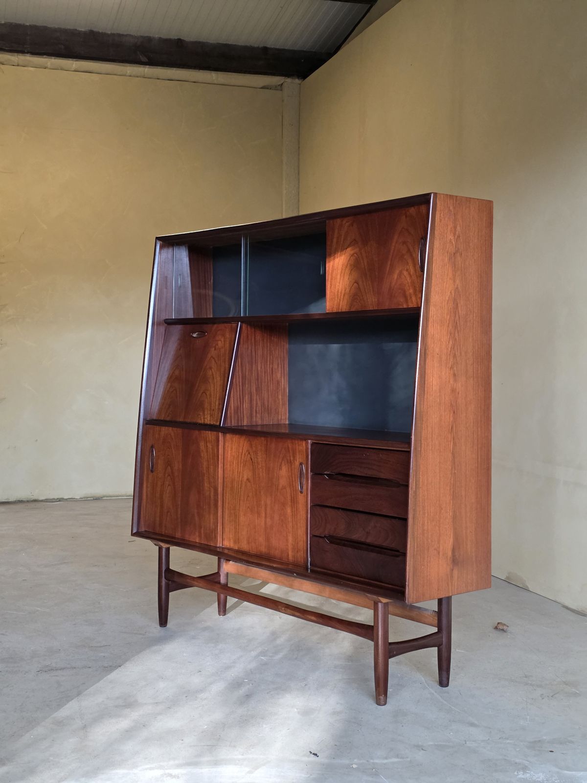 Vintage Teakhouten Highboard, Ca. Jaren 1960 photo furniture