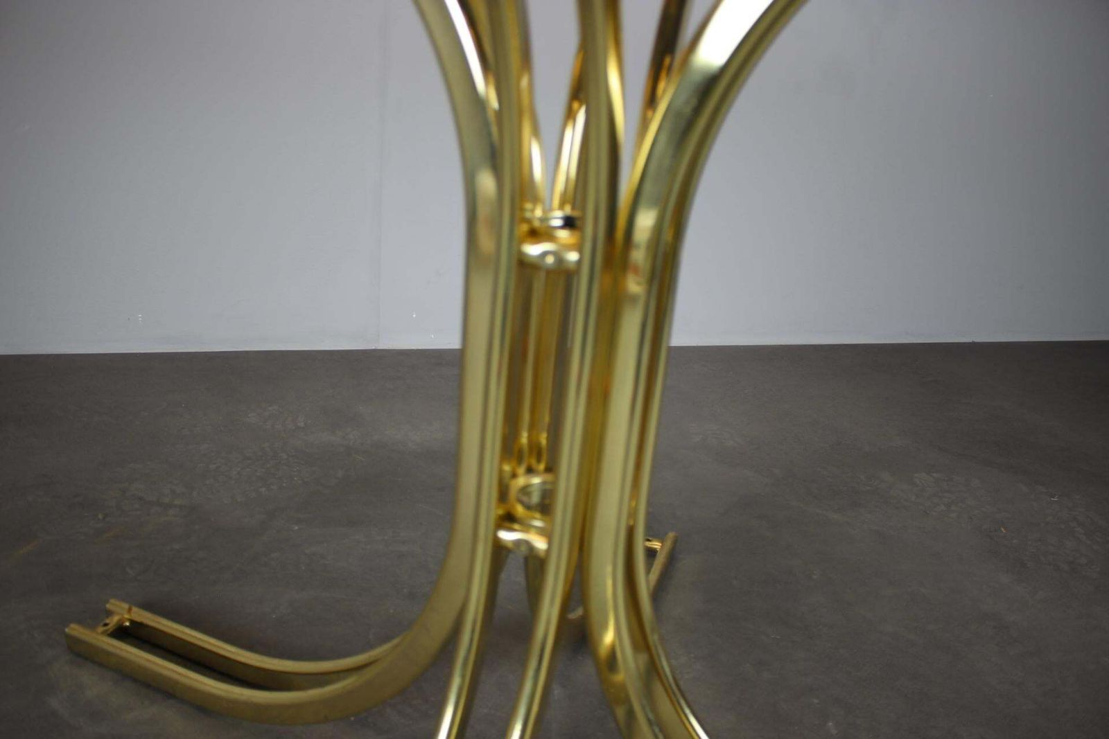 Round Dining Table Brass And Glass / Italy, 1980s photo Furniture