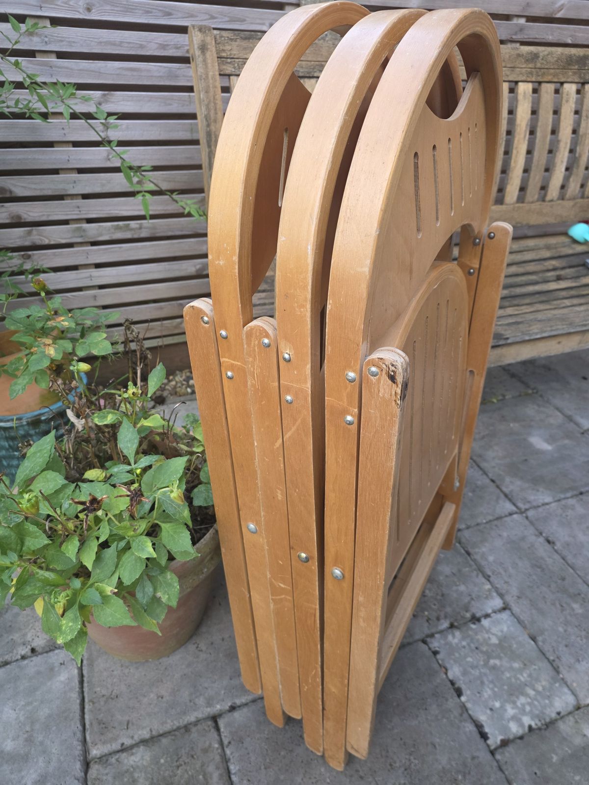 photo vinterior Trio Of 1950's Folding Chairs By Bentwood Otk (27)