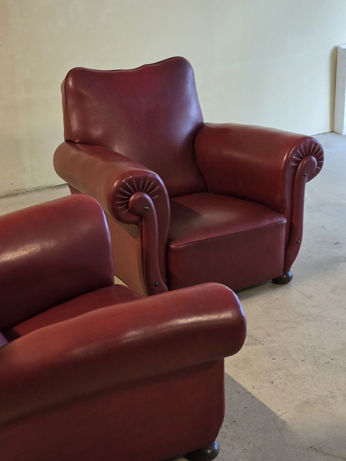Art Deco Set Of 2 Bordeaux Skai Leather Clubchairs, 1950s photo furniture