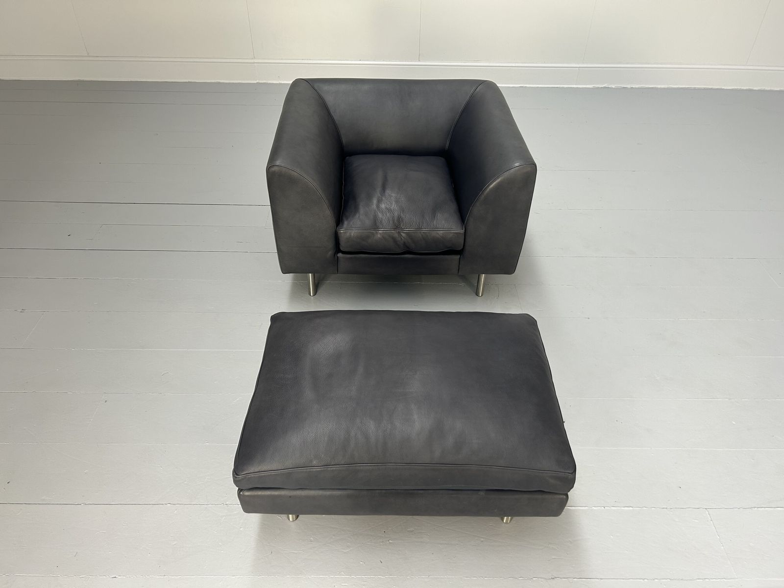 Scp “Woodgate” Armchair & Footstool/Ottoman – In Navy Blue Leather photo vinterior