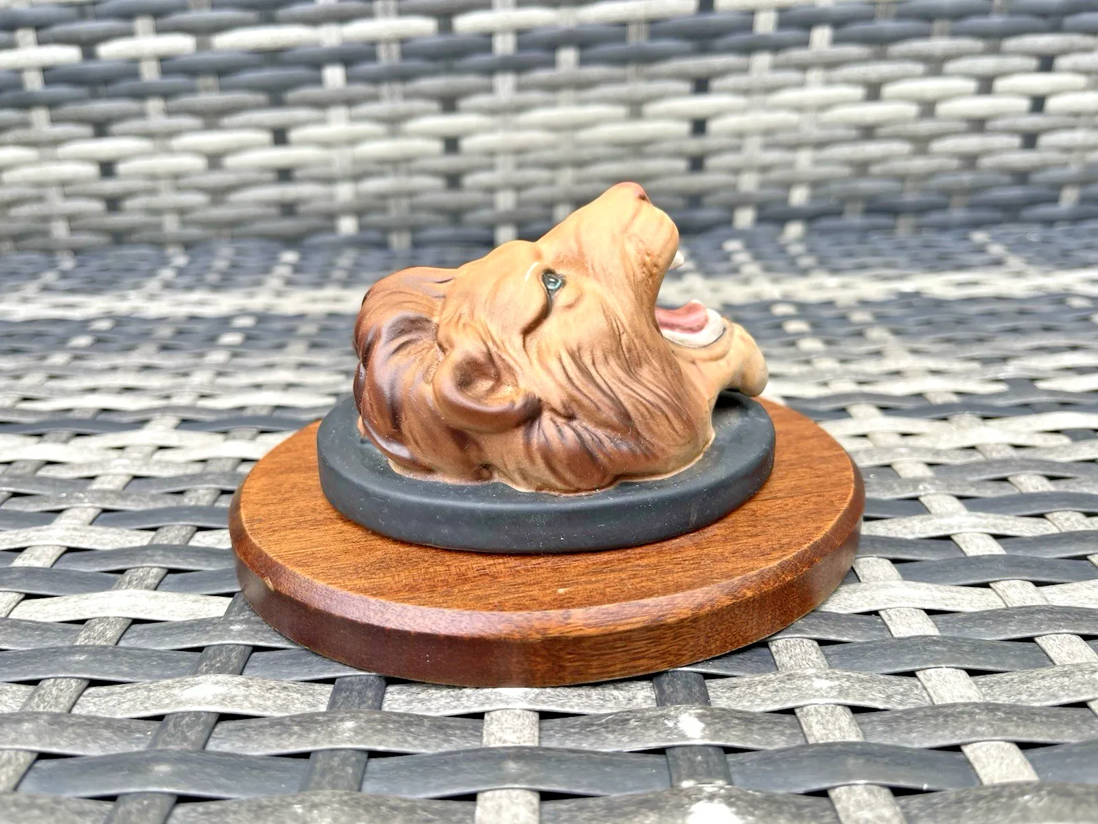 photo buy Rare Beswick Matt Lion Mask Head Wall Plaque Teak Mounted Wild Animals Series