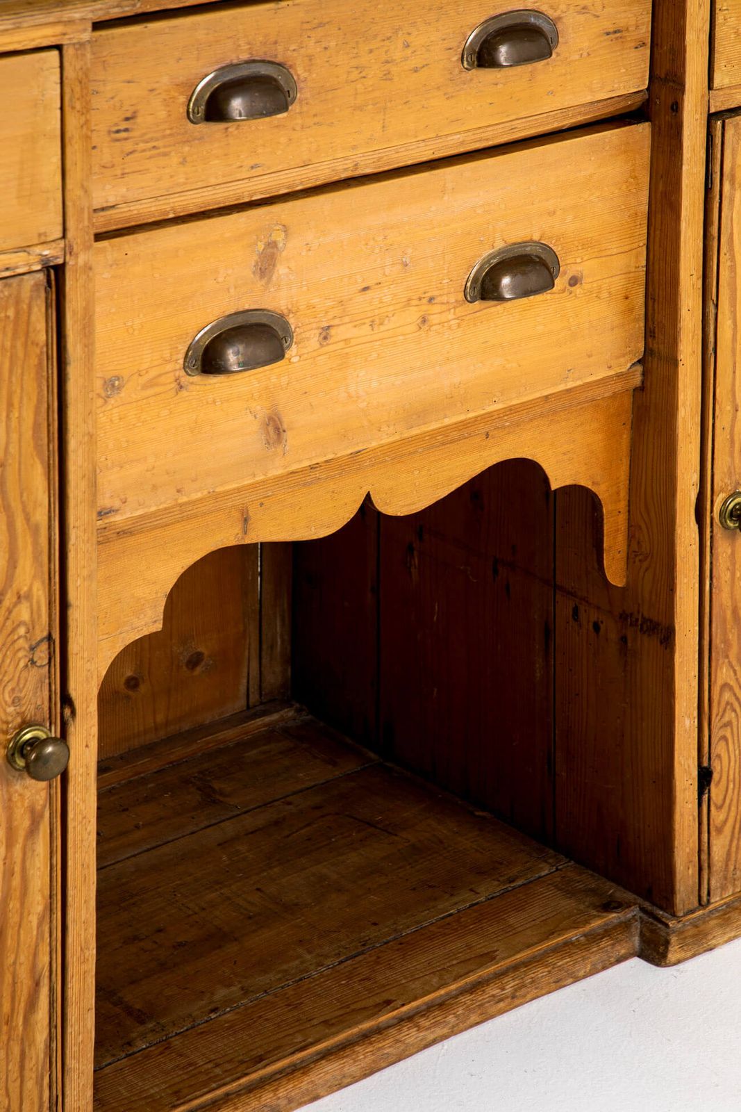 English Country House Pine Dresser photo vintage