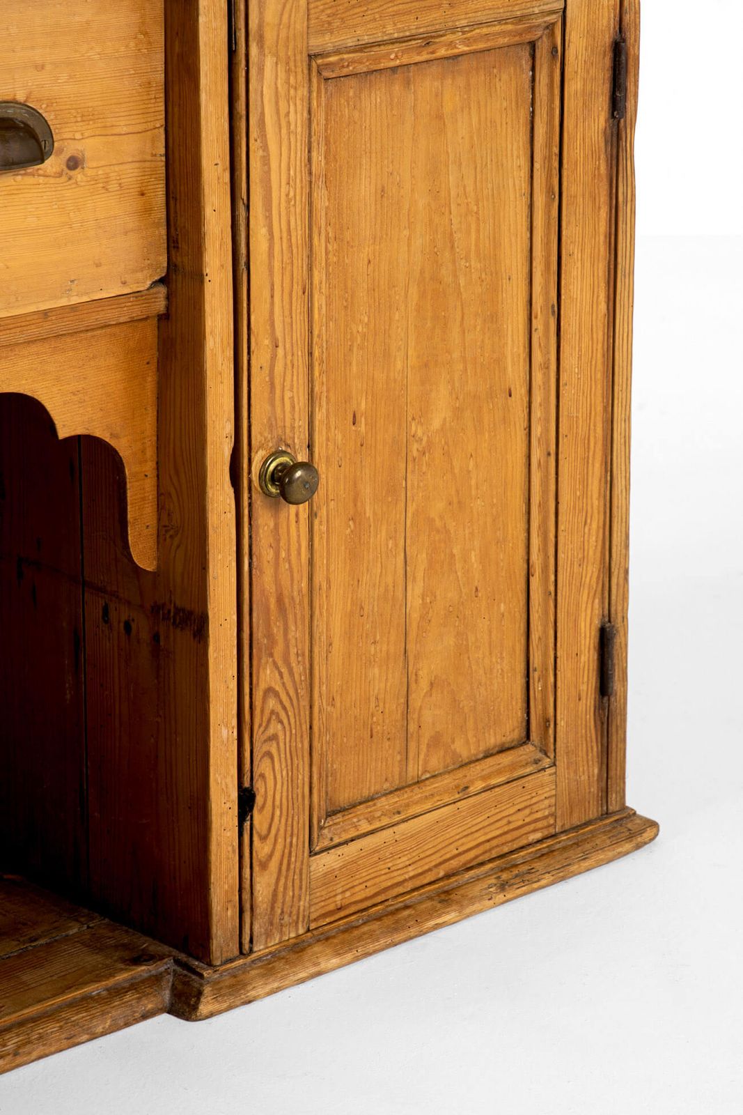 photo furniture English Country House Pine Dresser