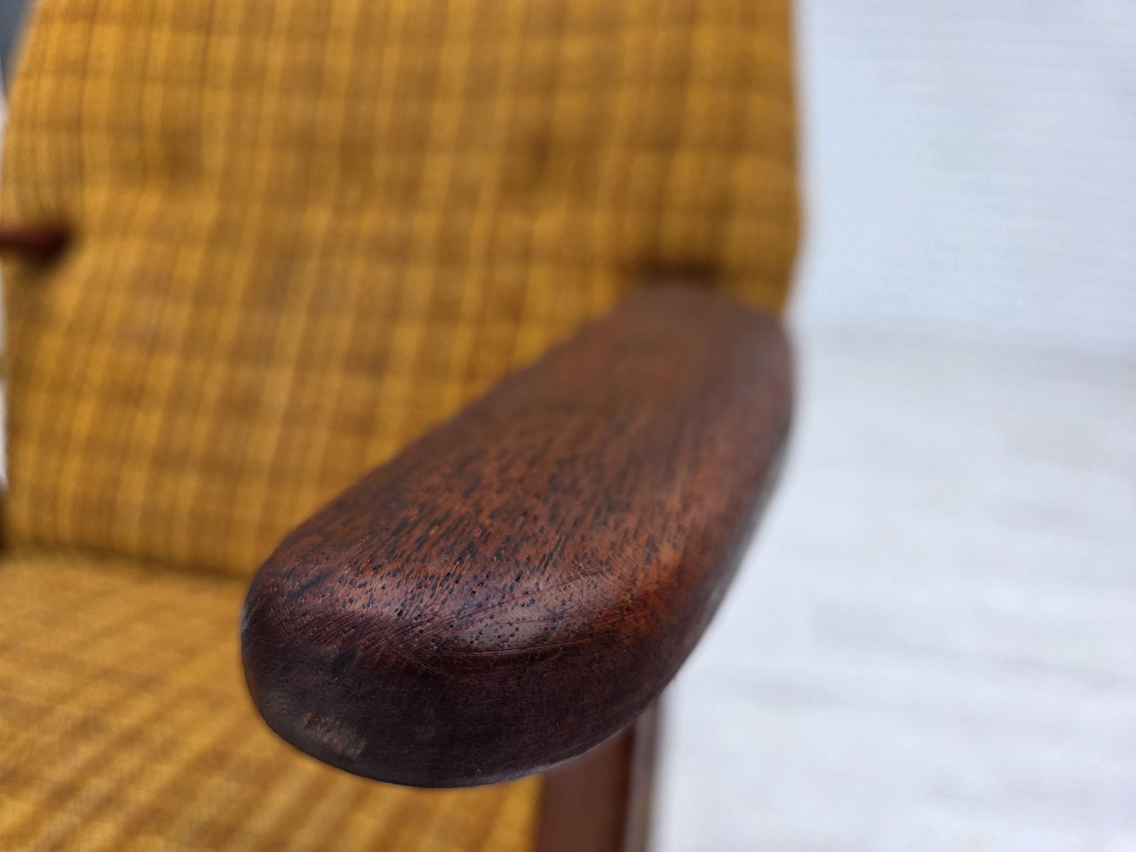 photo vinterior 1960s, Danish Armchair, Furniture Wool Fabric, Teak Wood, Oak Wood.