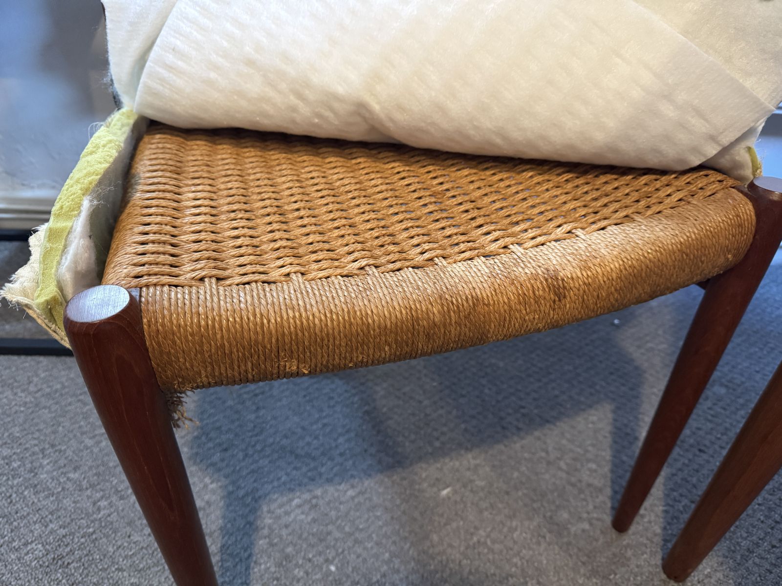 Authentic Set Of 6 Niels Otto Møller Dining Chairs, 4 Dining, 2 Carvers & Expanding Dining Table — Danish Mcm Design photo Furniture