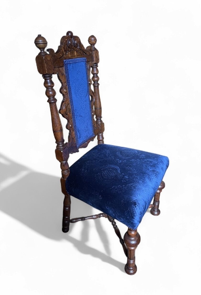 1922 Jacobean Style Hall Chair From Taymouth Castle, Scotland photo for sale