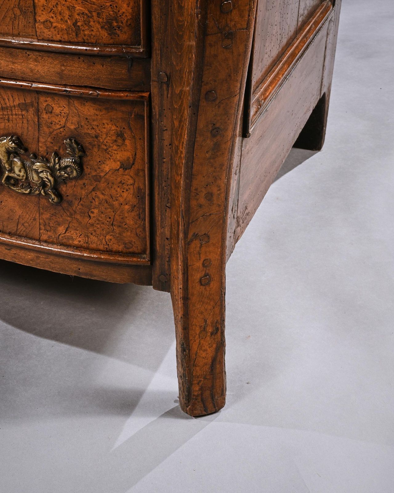 photo furniture Rare Early 18th Century Louis XV Provincial Burr Elm Mazarin Commode