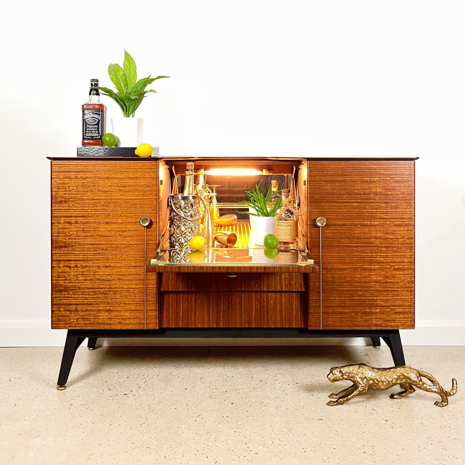 Mid 20th Century Vintage Sideboard / Drinks Cabinet / Cocktail Bar By 'Beautility' Black Gold With Pollock Style 'Splatter'