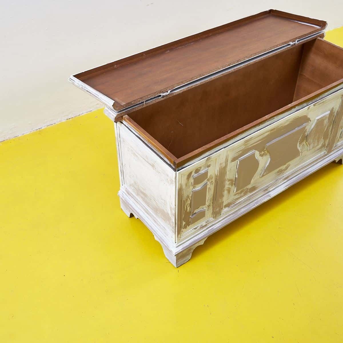 Vintage Baule Chest In Chipboard Wood photo 186.0