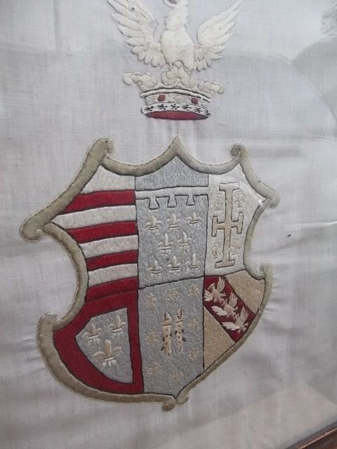 Oak,Fire Screen,Screen,Fireplace,Barley Twist,Embroided,Crest,Coat Of Arms,Glaze photo furniture