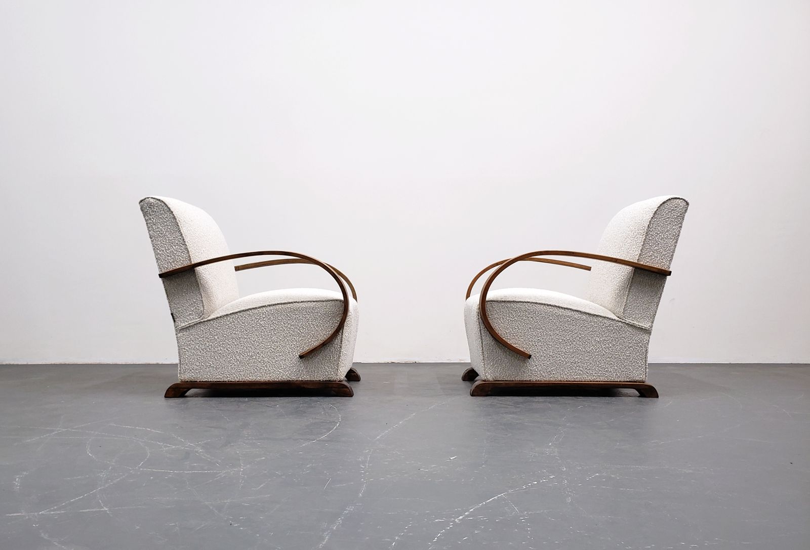 1940 Art Deco Bentwood Armchair In Ivory Premium Boucle photo Furniture