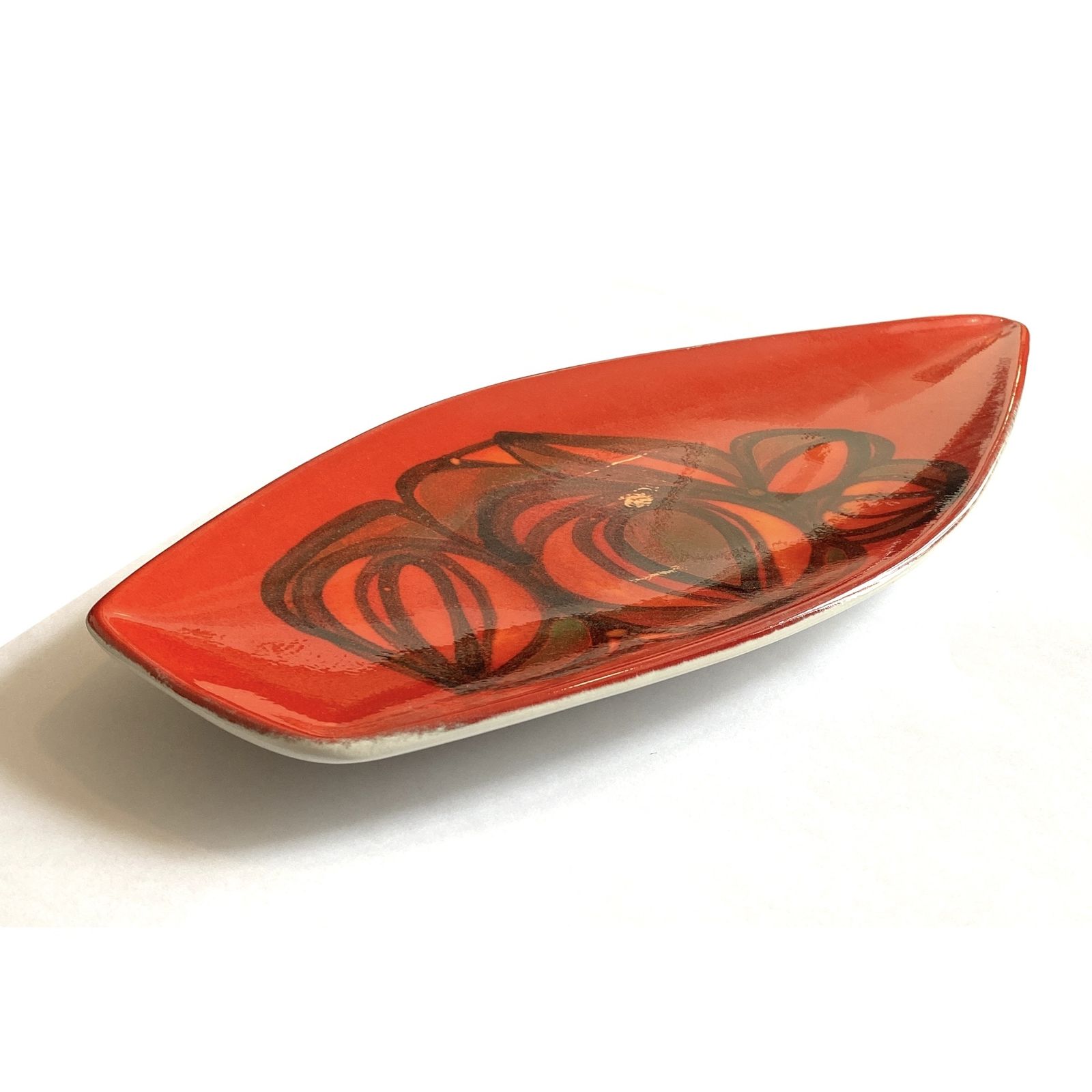 Poole Pottery Delphis Spear Dish, Shape 82, By Jeanette Spode  Mid Century Modern English Pottery photo for sale