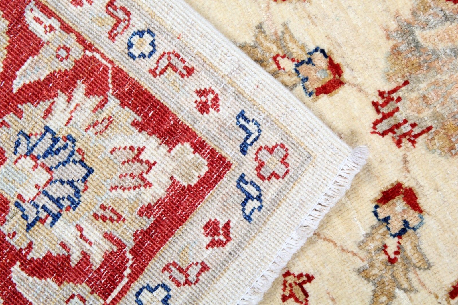 photo for sale Beige & Red Ziegler Floral Oriental Rug, Traditional All Over Design 165x195 Cm