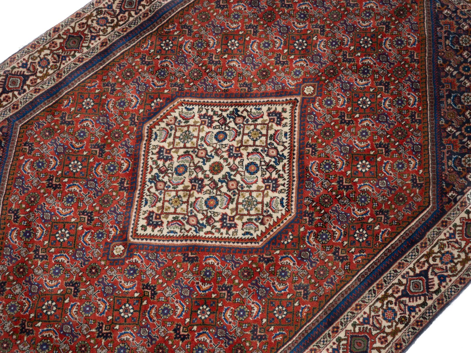 Royal Bidjar Oriental Hand Woven Wool Rug With Herati Pattern 180 × 109cm (5'10 ⅞" × 3'6 ⅞" Handmade Carpet) photo Textiles