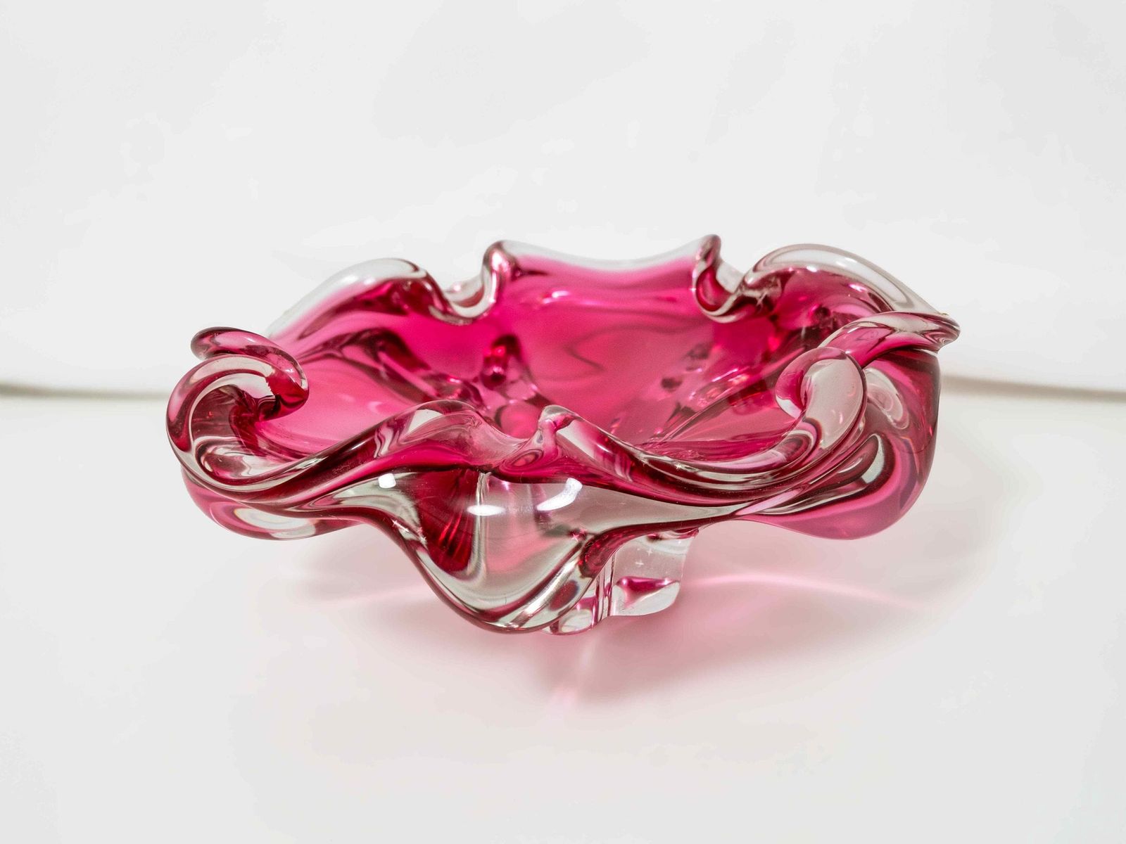 Pink Bohemian Art Glass Dish Bowl By Jozef Hospodka For Chribska Glassworks Czechoslovakia 1960s photo vinterior