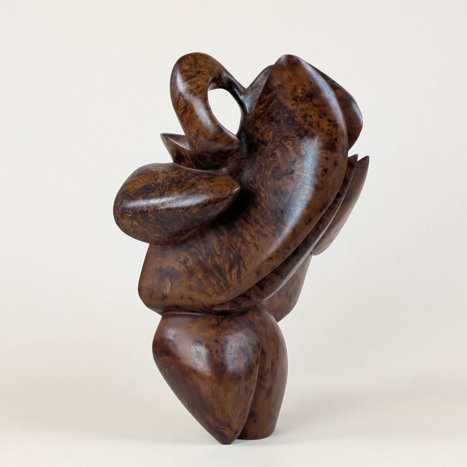 photo vintage Thuya Burl Abstract Sculpture: Large Mid Century Modern Organic Aromatic Rootwood Figure Art Carving