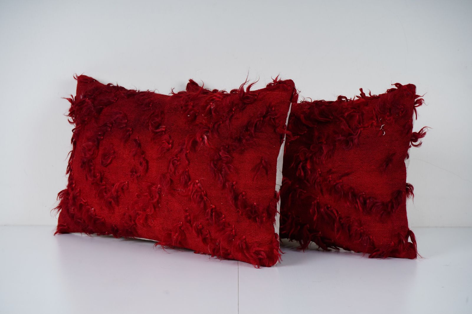 Handwoven Turkish Shaggy Pillow Cover, Vintage Woolen Rug Decor photo furniture