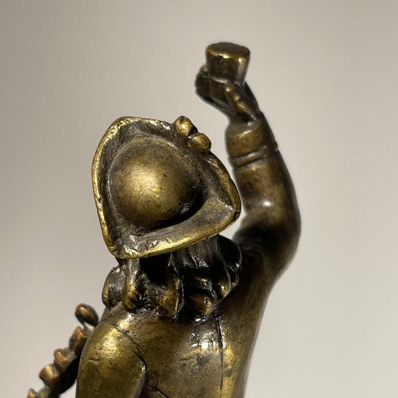 Bureaubel Met Figurine In Brons Met Eikelvorming Klokkenspel, 19e Eeuw photo 611.0