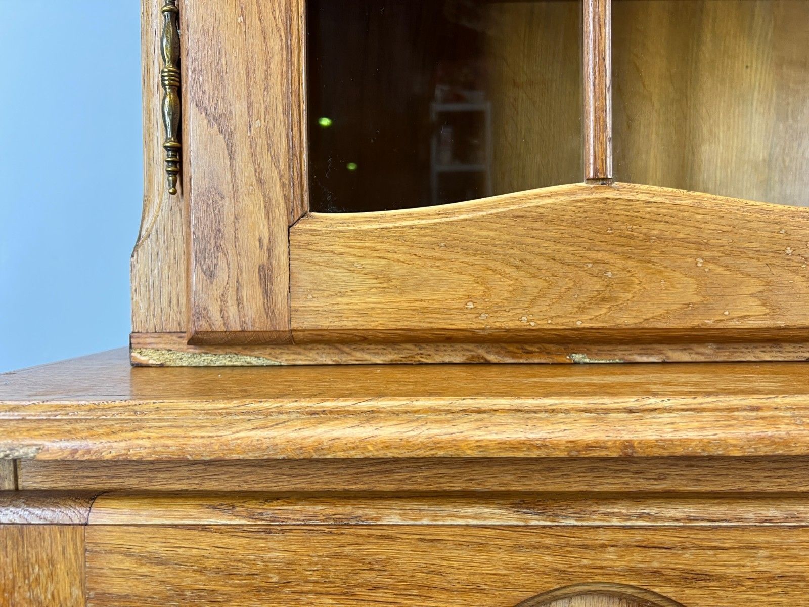 photo furniture Bookcase Vintage French Louis XIV Style Display Cabinet Sideboard Lot 4479