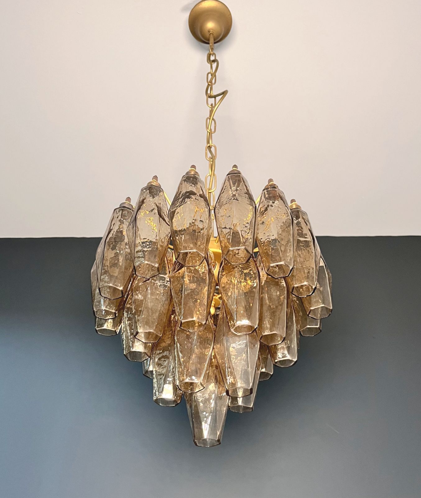 photo furniture Elegant Murano Poliedri Chandelier   Carlo Scarpa Design   Smoked Glasses