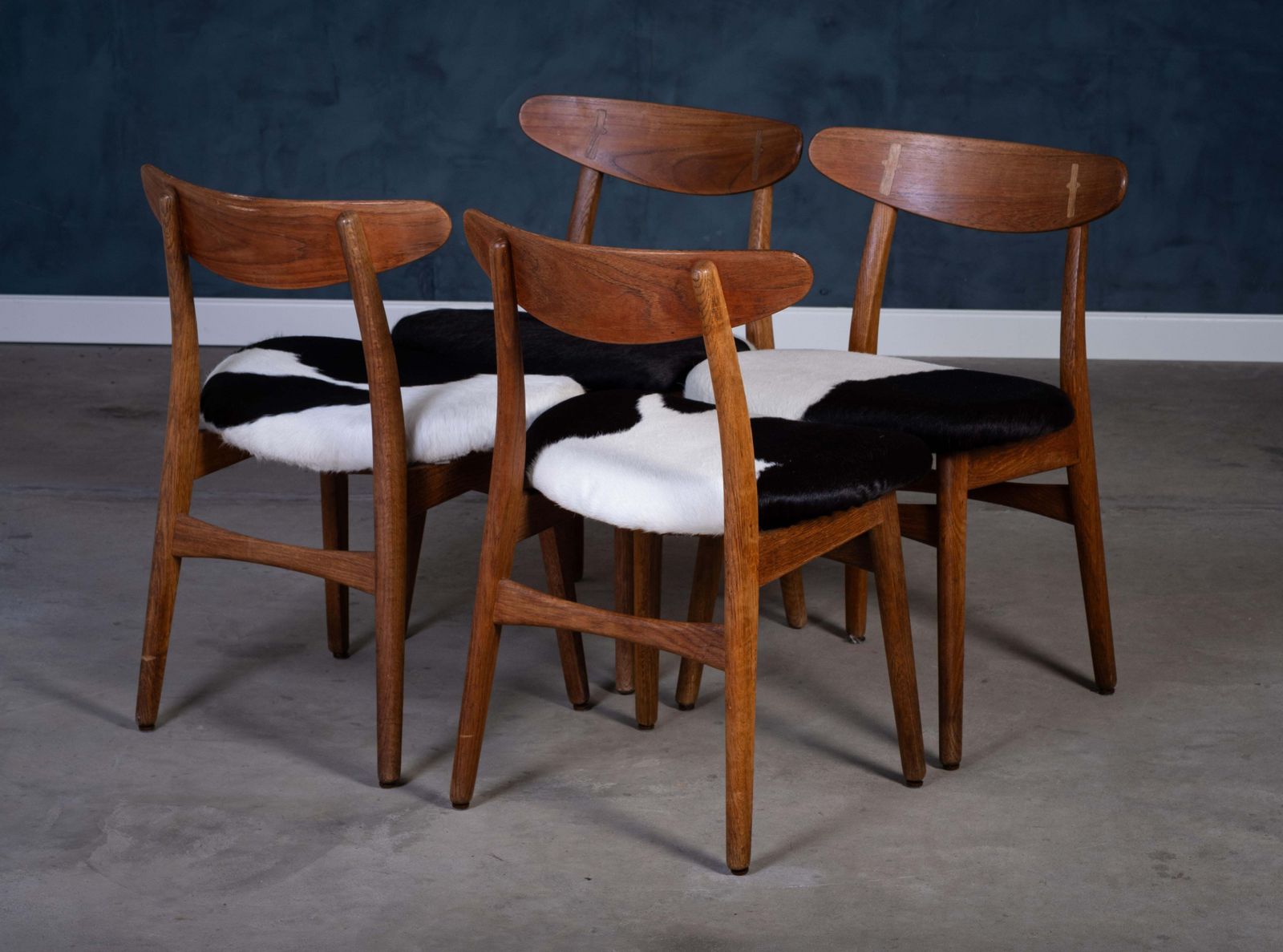 Set Van 4 Ch30 Eetkamerstoelen Van Hans J. Wegner Voor Carl Hansen & Søn, 1952 photo 3965.0