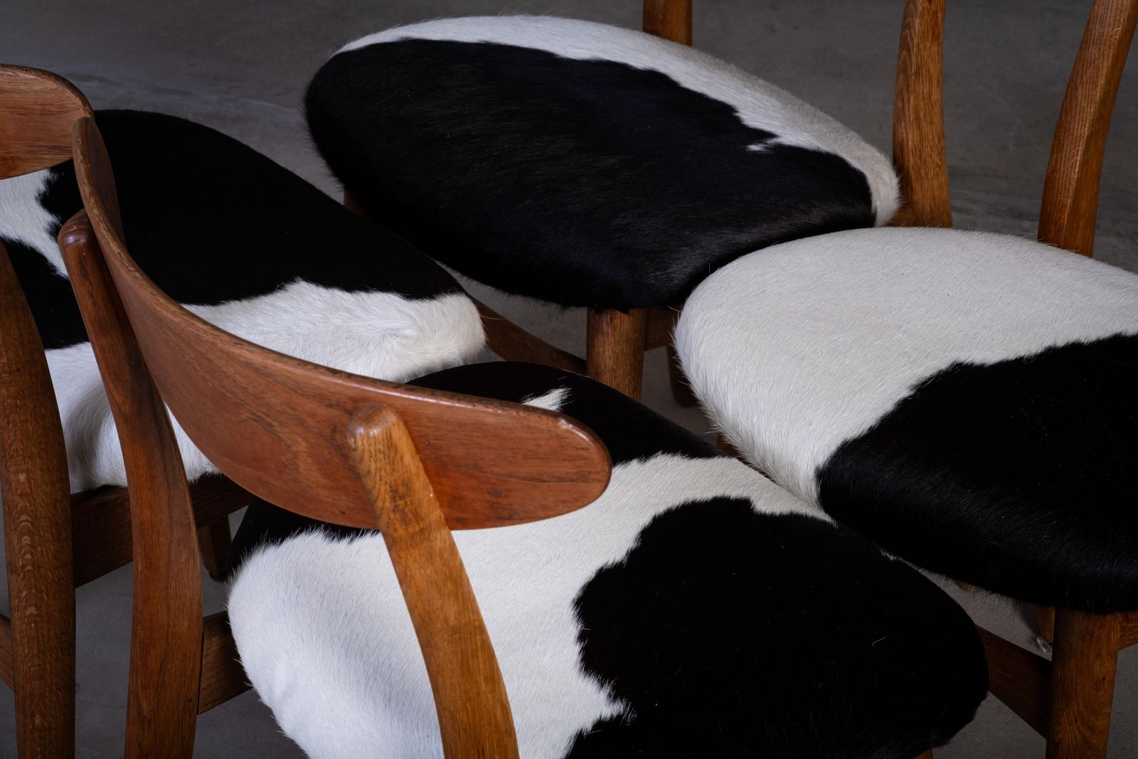Set Van 4 Ch30 Eetkamerstoelen Van Hans J. Wegner Voor Carl Hansen & Søn, 1952 photo vinterior