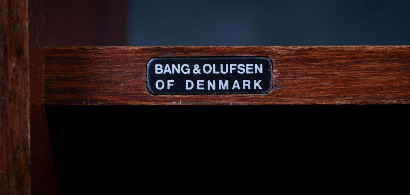 photo furniture Bang & Olufsen Media Console In Rosewood, 1960s