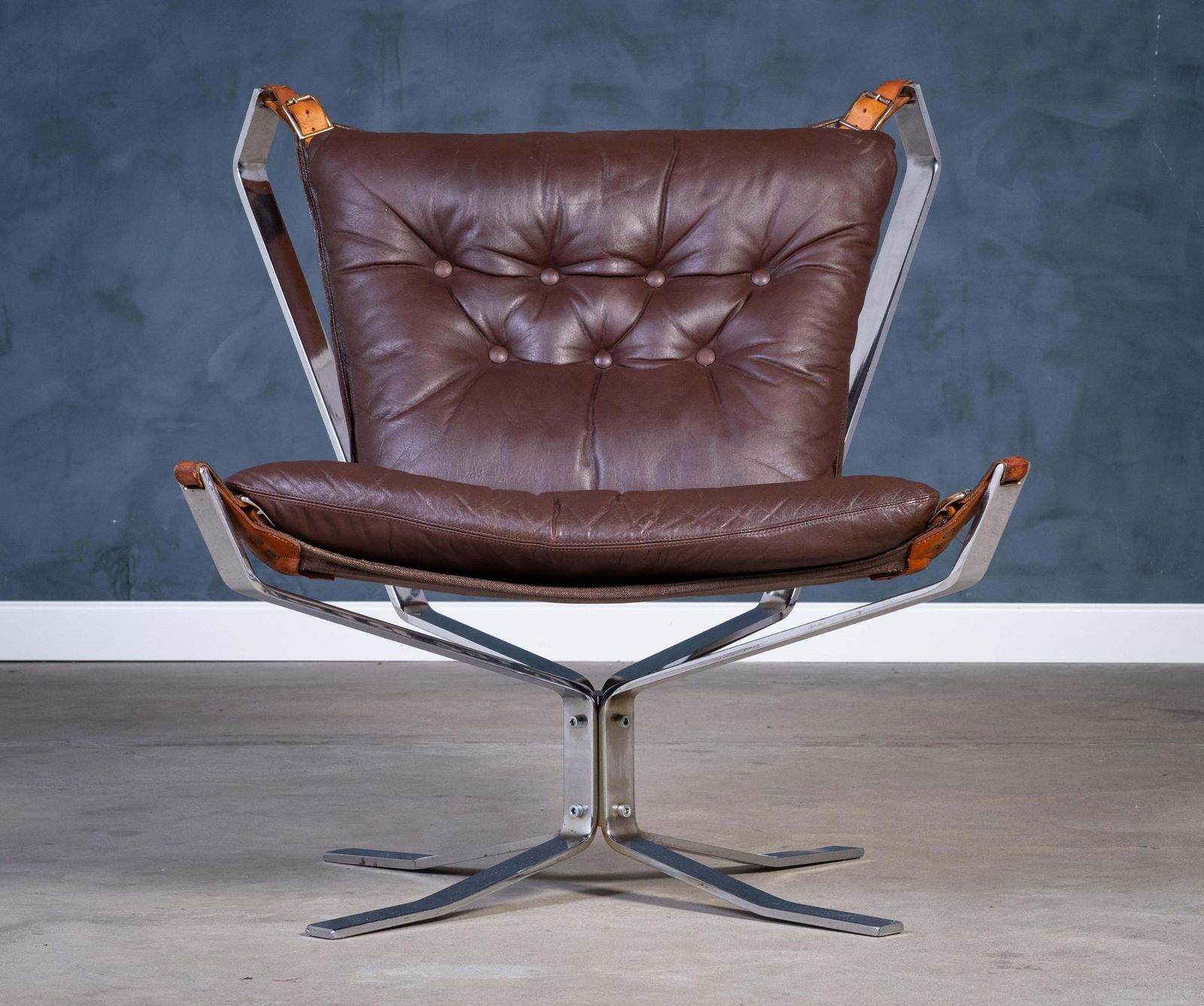 photo for sale Pair Of 'Superstar' Leather Armchairs With Steel Frame, 1970s