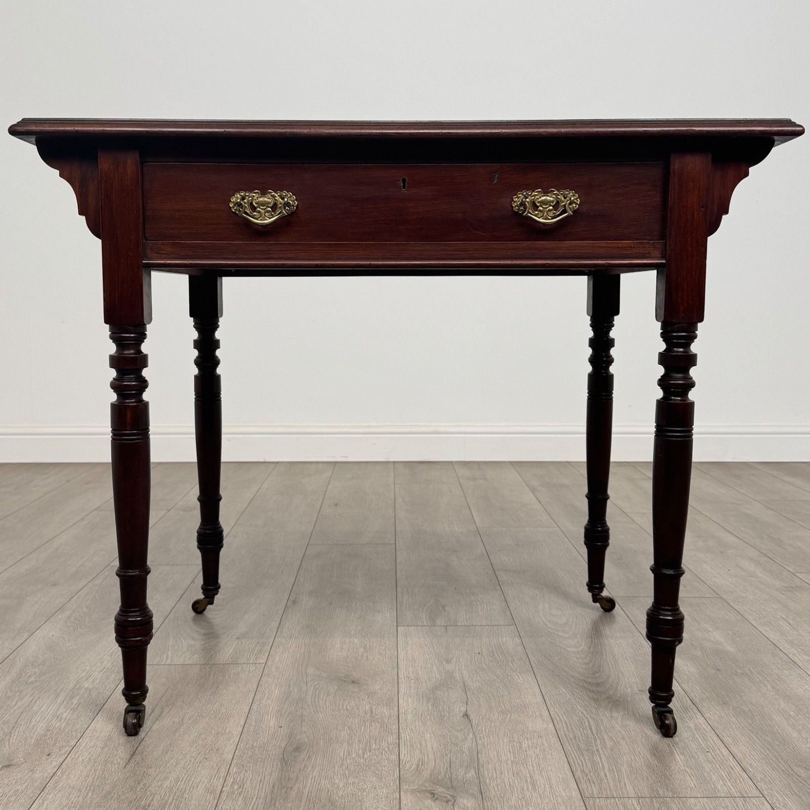 Antique 20th Century Good Quality Writing Table In Mahogany