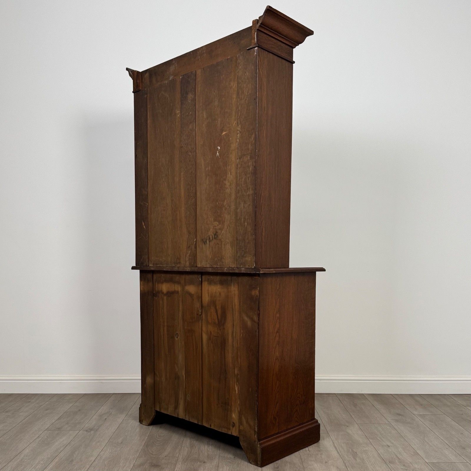 Antique 20th Century Fine Quality Arts & Crafts Bookcase In Oak photo vintage