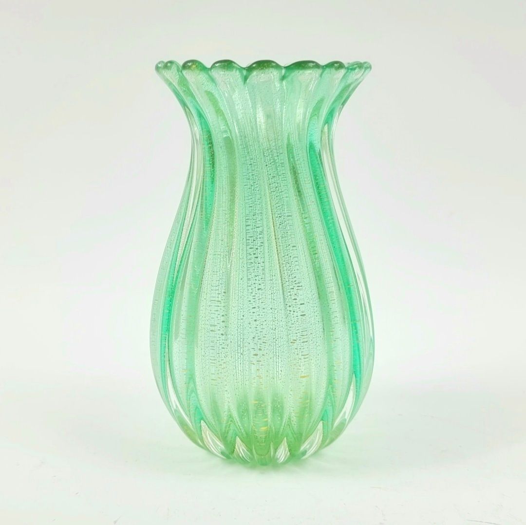 Mid Century Geribbeld Murano Glazen Vaas Met Gouden Insluitsels Door Archimede Seguso Voor Seguso Vetri D'arte, Italië, Jaren 1950 photo furniture