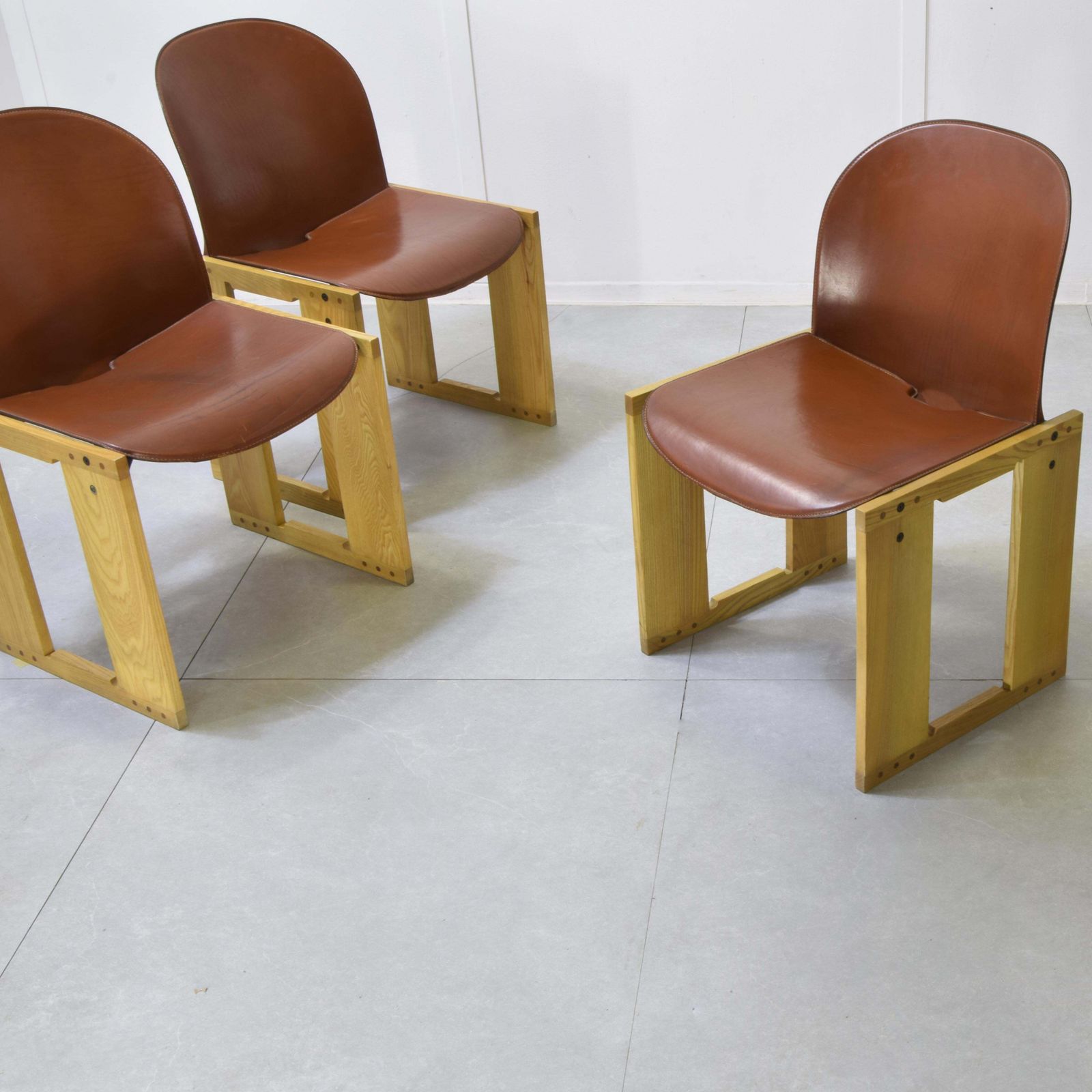 photo for sale Afra Tobia Scarpa Dialogo Set Of Four Dialogo Chairs 1970s.