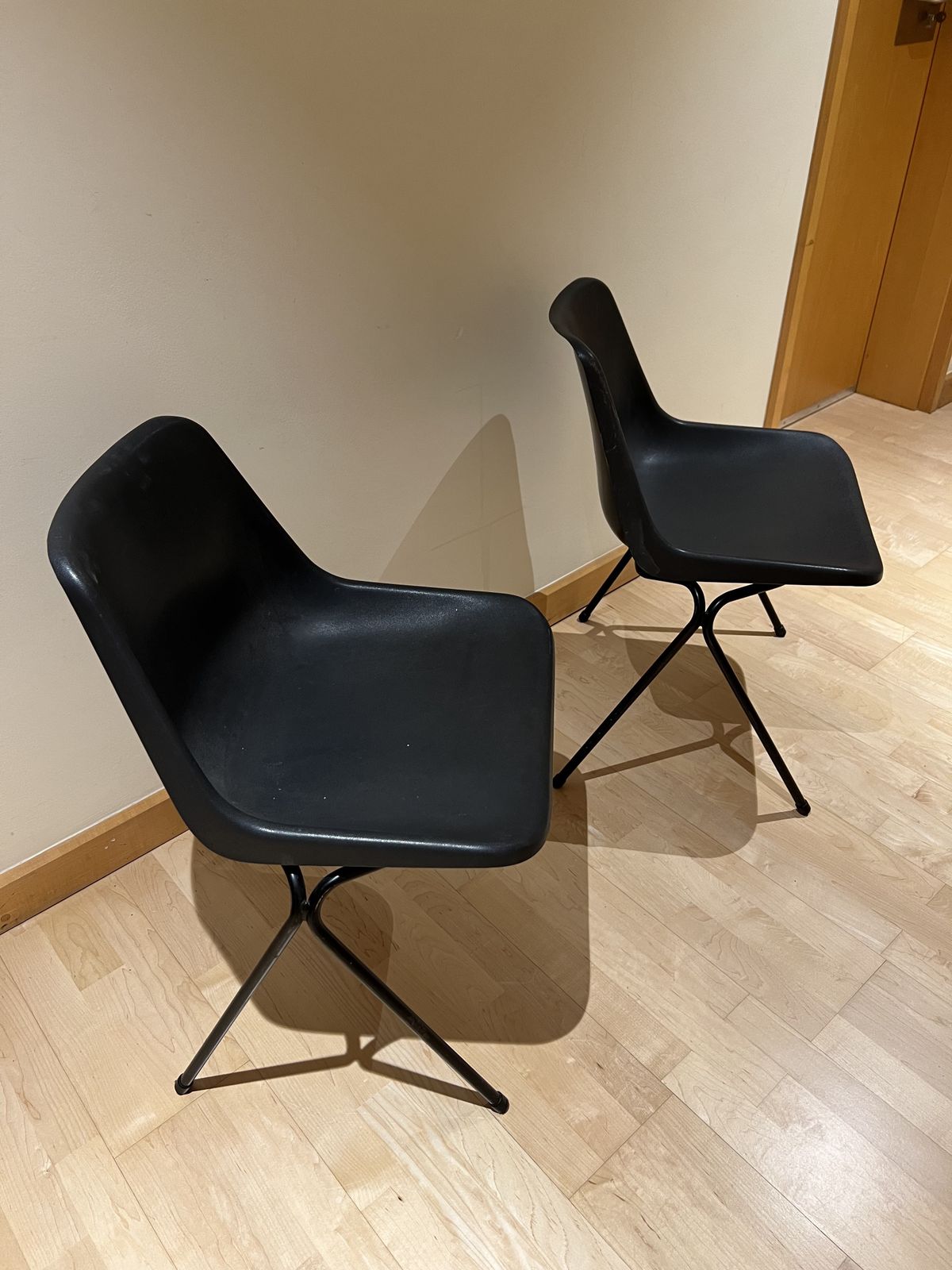 Pair Of Original Hille Robin Day Polyside Stacking Chairs (Black) photo furniture