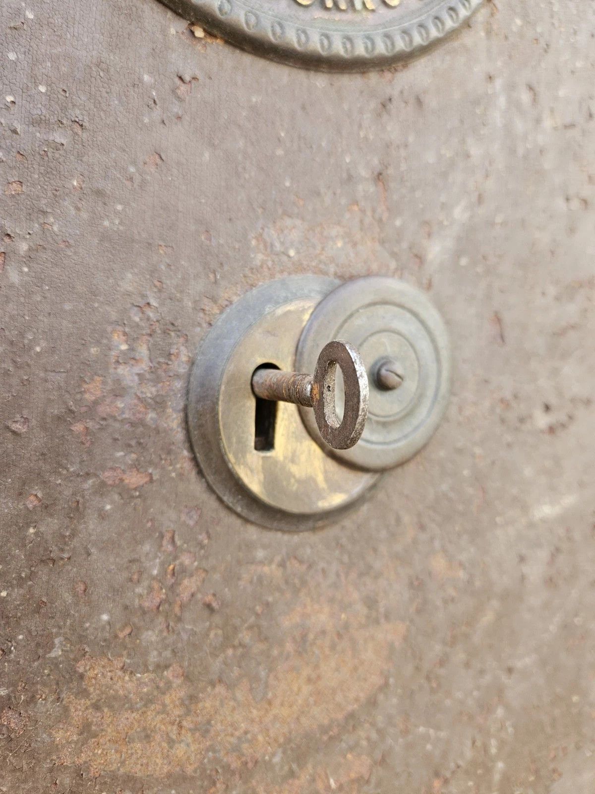 Rms Titanic Style Purser's Fire Resistant  Safe photo 1092.0