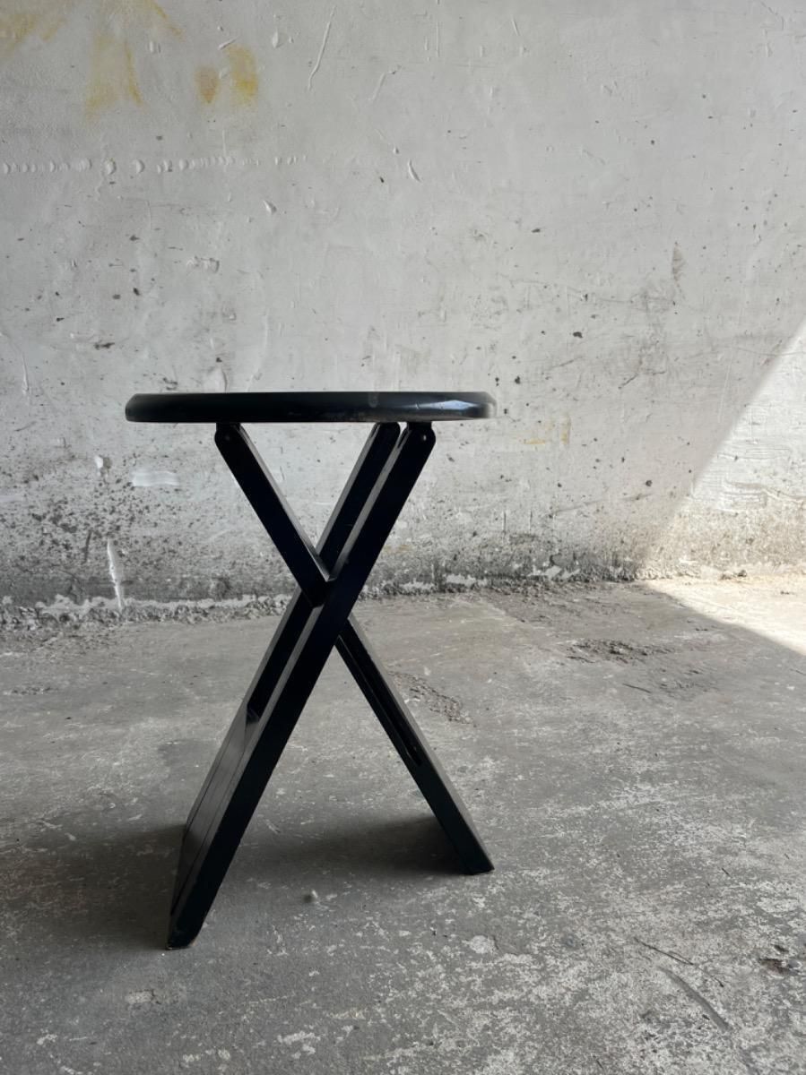 photo furniture Suzy Folding Chair By Adrian Reed