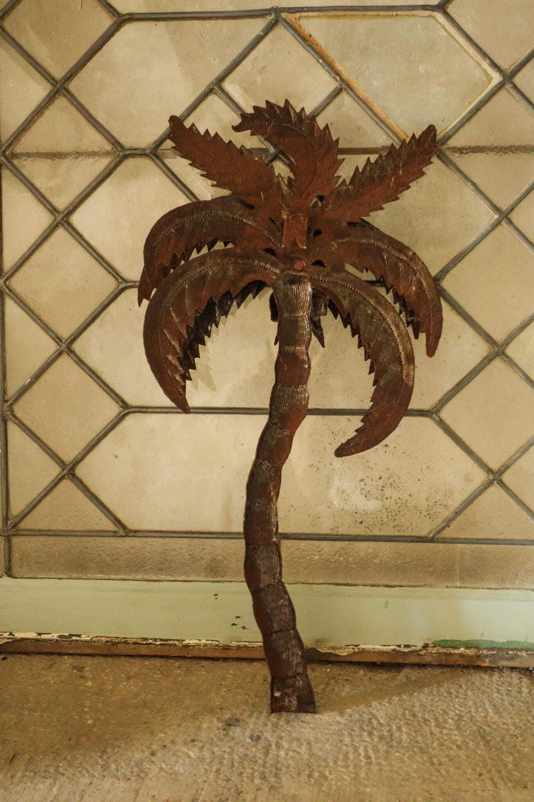 Vintage Repoussé Metal Palm Tree – Unique Ex Voto Wall Art Decoration photo vinterior