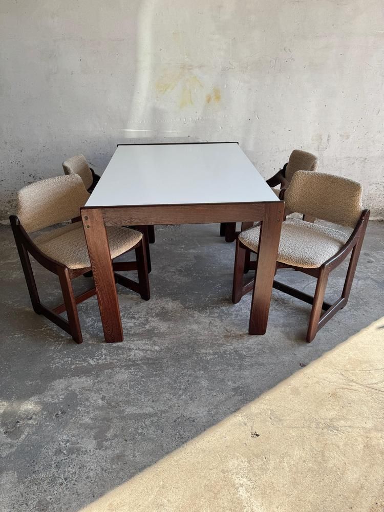 Mid Century Modern White Table And Chairs, Set Of 5 photo for sale