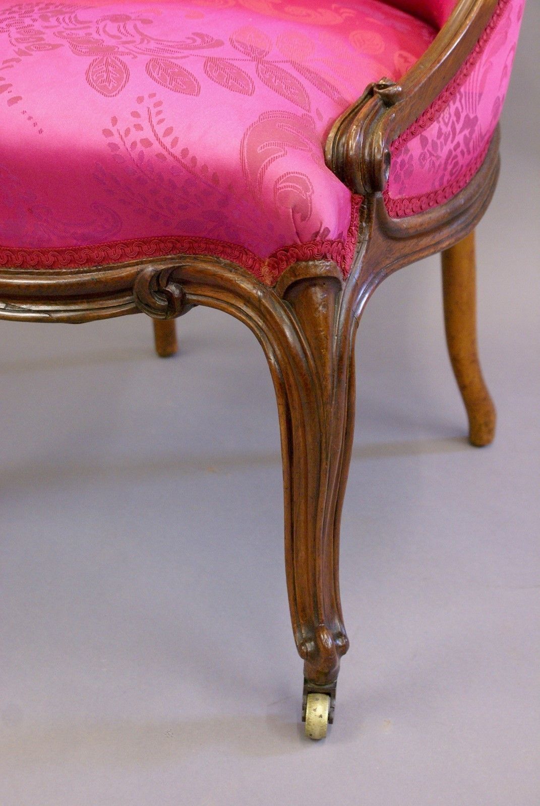 A Fine Early Victorian Rosewood Slipper Chair photo Furniture